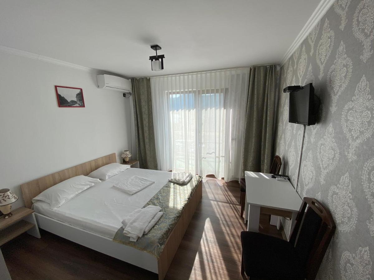 Clisura Dunarii - Pensiunea Casa Creta Liborajdea Екстер'єр фото